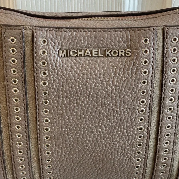 Michael KORS jet set medium crossbody bag 10 by 7 inches genuine leather clean - Picture 7 of 10